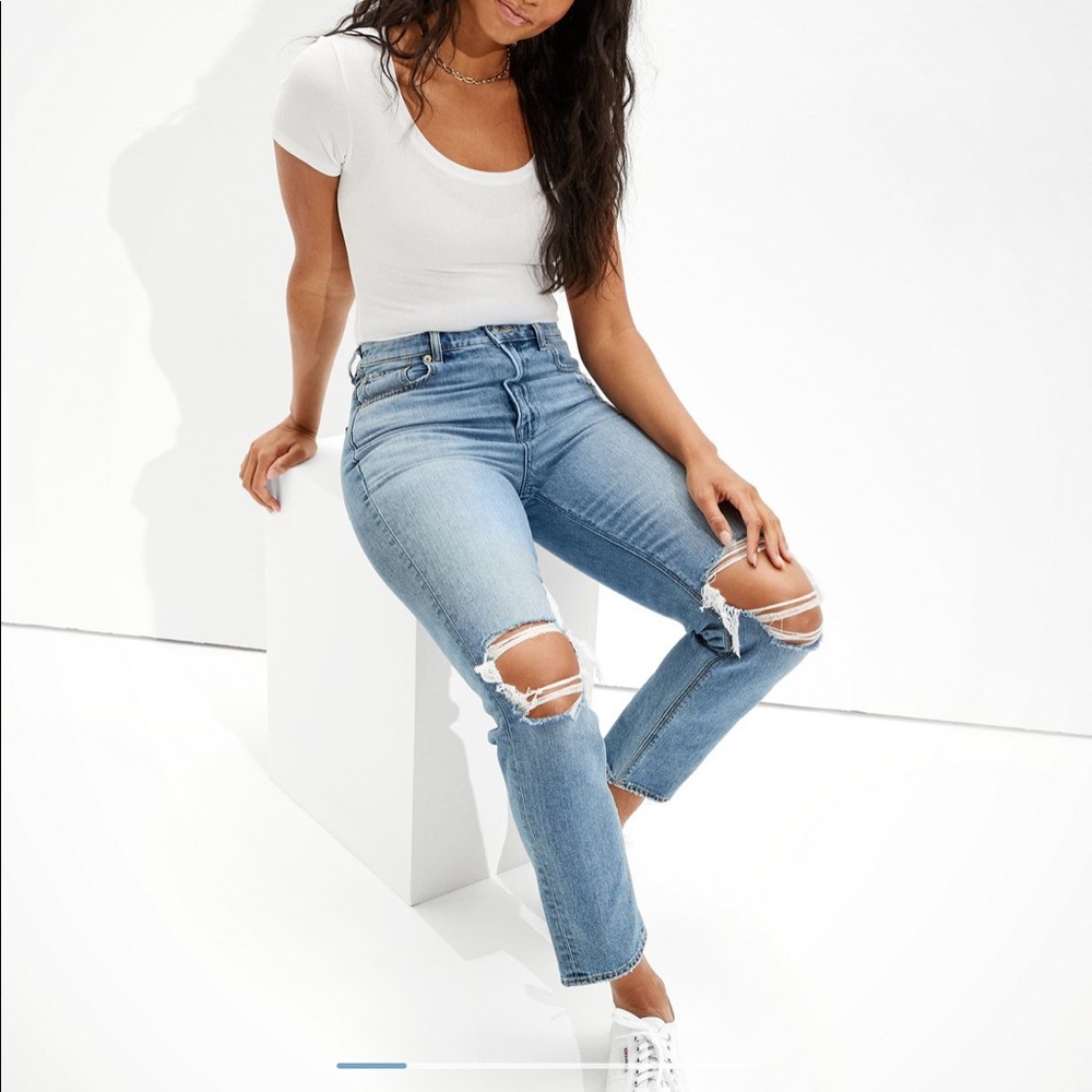 American Eagle Mom Jeans